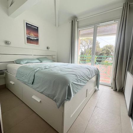 Duplex T3 Boulouris Pieds Dans L Eau Apartment Saint-Raphael  Ngoại thất bức ảnh